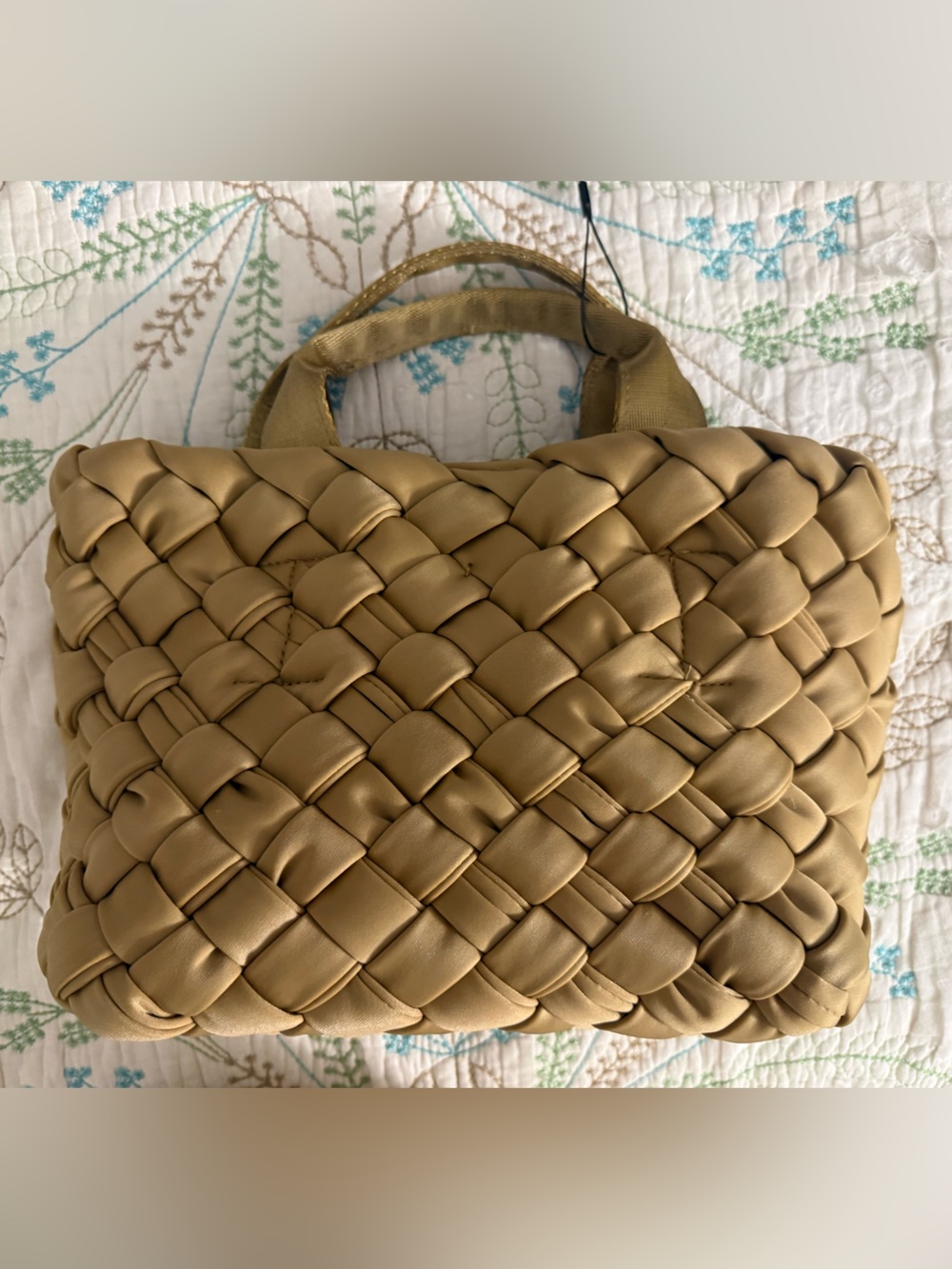 NWT BCBGMaxazria Woven Shoulder Bag in Tan